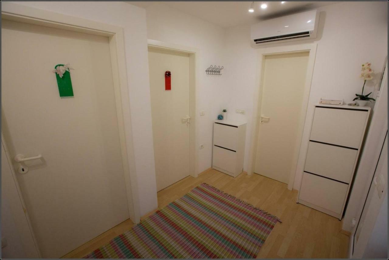 Apartma Aja Apartment โคเปร์ ภายนอก รูปภาพ
